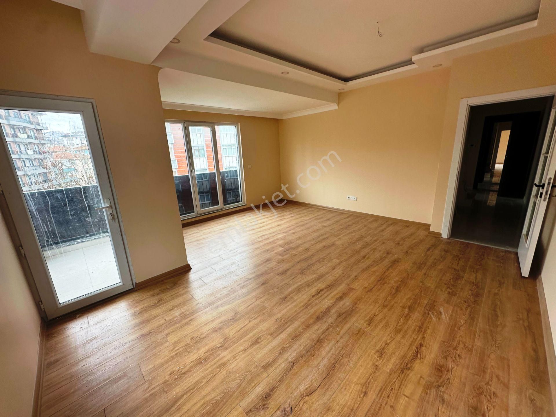 Dragos Orhantepe Sıfır Kapalı Otoparklı 190m2 Dublex Kiralık 4+2 - Görsel 3