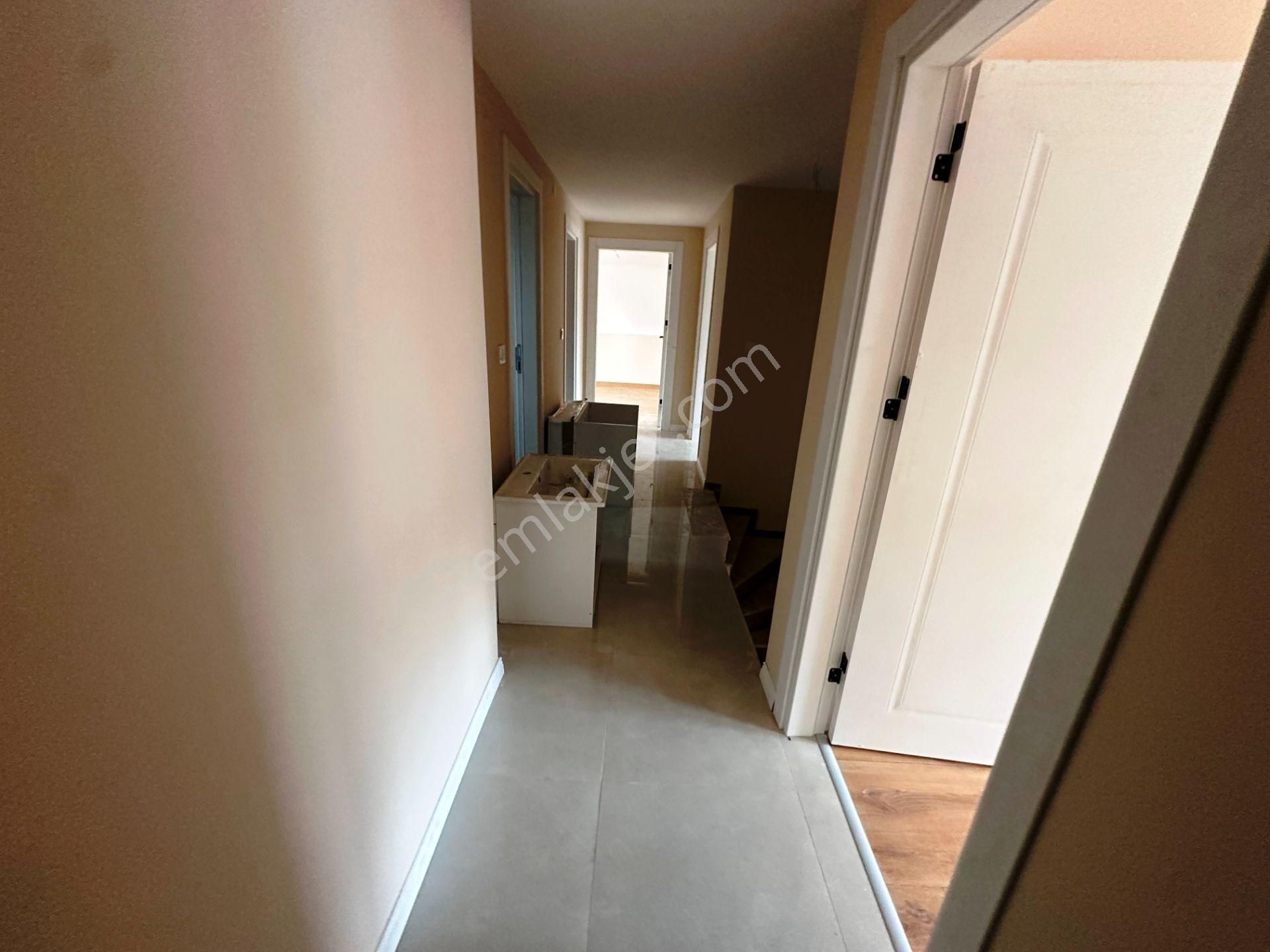 Dragos Orhantepe Sıfır Kapalı Otoparklı 190m2 Dublex Kiralık 4+2 - Görsel 16