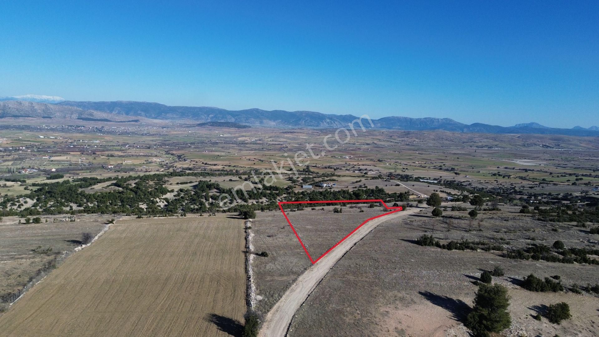 Korkuteli Yeltende 705 M2 Uygun Fiyata Kaçırılmaz Fırsat Tarlaa - Görsel 4