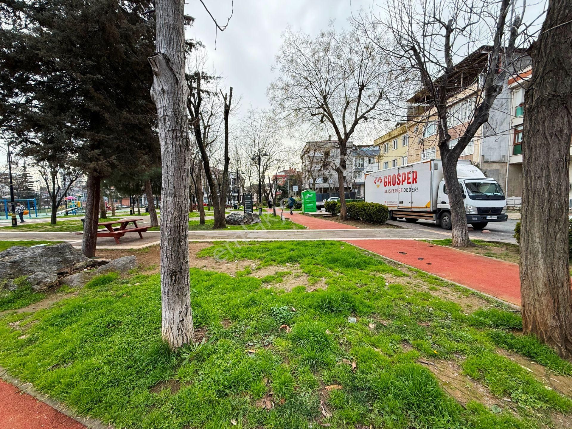 Esatpaşa'da 3 Yıllık İskanlı 95m2 Boş Çatı Dubleks Satılık 2+1