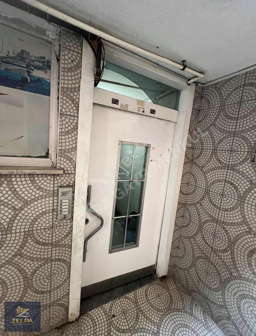 Esenyurt Devlet Hastanesi Karşısında 1+1 Kiralık Arakat - Görsel 17