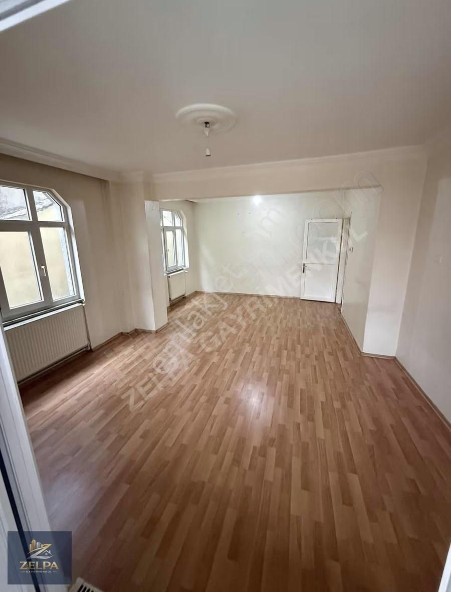 Karadeniz Mahallesinde Acil Acil Satılık 2+1 Ara Kat Daire - Görsel 24