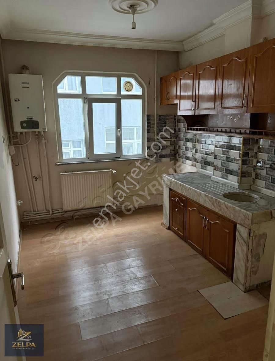 Karadeniz Mahallesinde Acil Acil Satılık 2+1 Ara Kat Daire - Görsel 2