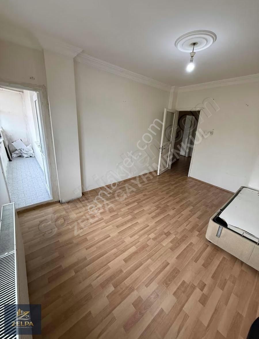 Karadeniz Mahallesinde Acil Acil Satılık 2+1 Ara Kat Daire - Görsel 14