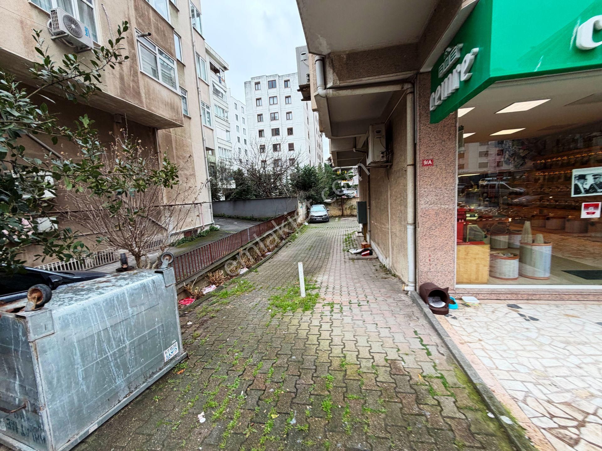 Şair Arşi Caddesi'nde 2.kat Balkonlu Otoparklı 120m2 Kiralık 3+1 - Görsel 35