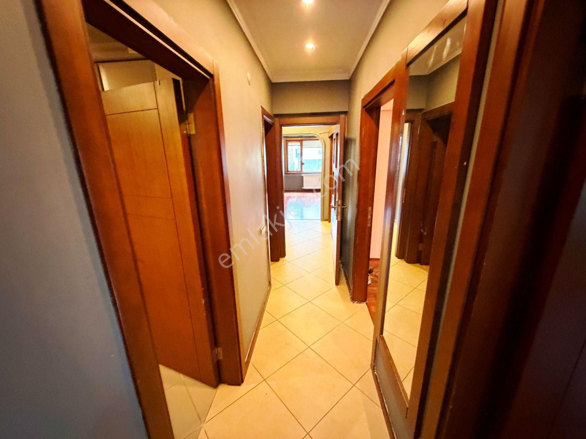 Şair Arşi Caddesi'nde 2.kat Balkonlu Otoparklı 120m2 Kiralık 3+1 - Görsel 17