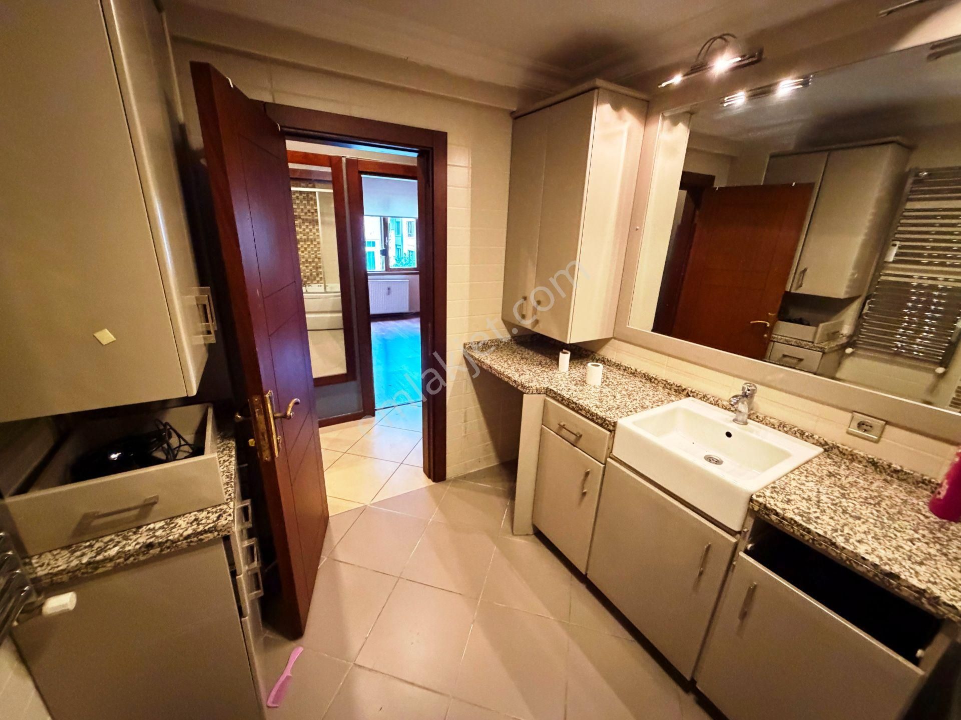 Şair Arşi Caddesi'nde 2.kat Balkonlu Otoparklı 120m2 Kiralık 3+1 - Görsel 23