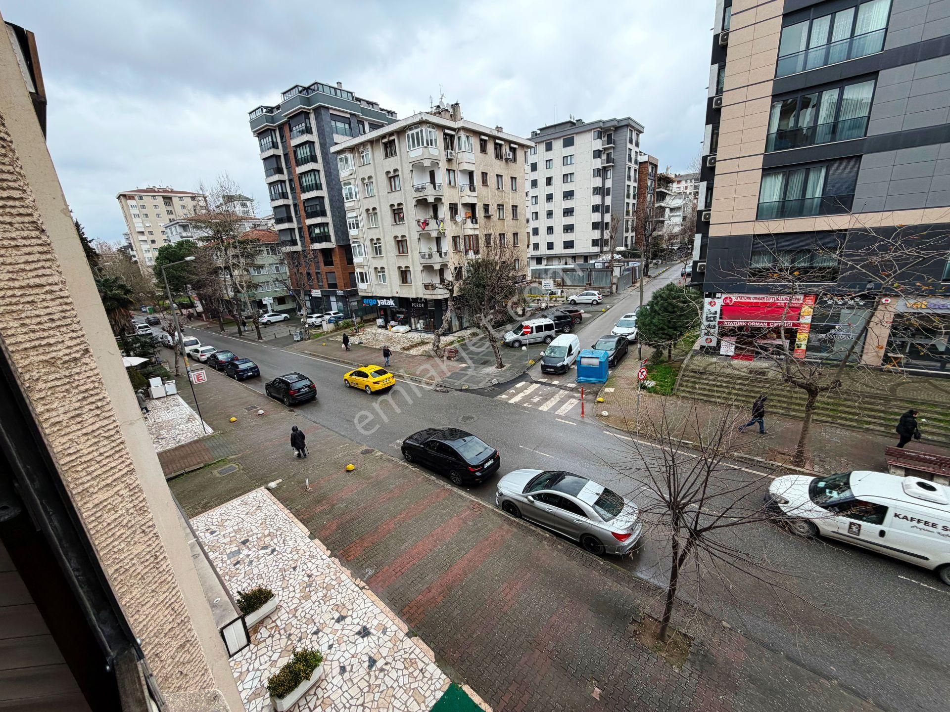 Şair Arşi Caddesi'nde 2.kat Balkonlu Otoparklı 120m2 Kiralık 3+1 - Görsel 27