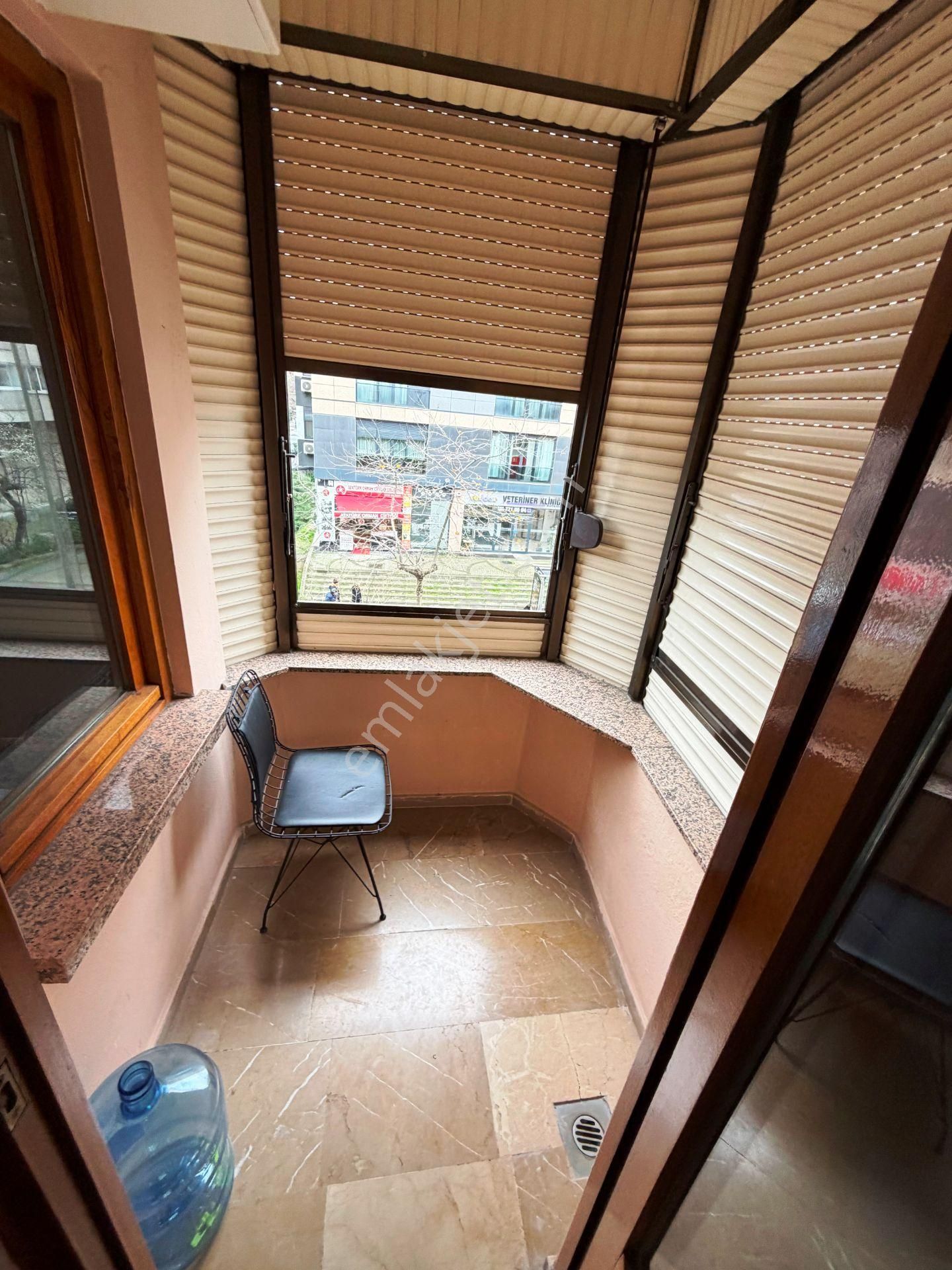 Şair Arşi Caddesi'nde 2.kat Balkonlu Otoparklı 120m2 Kiralık 3+1 - Görsel 26