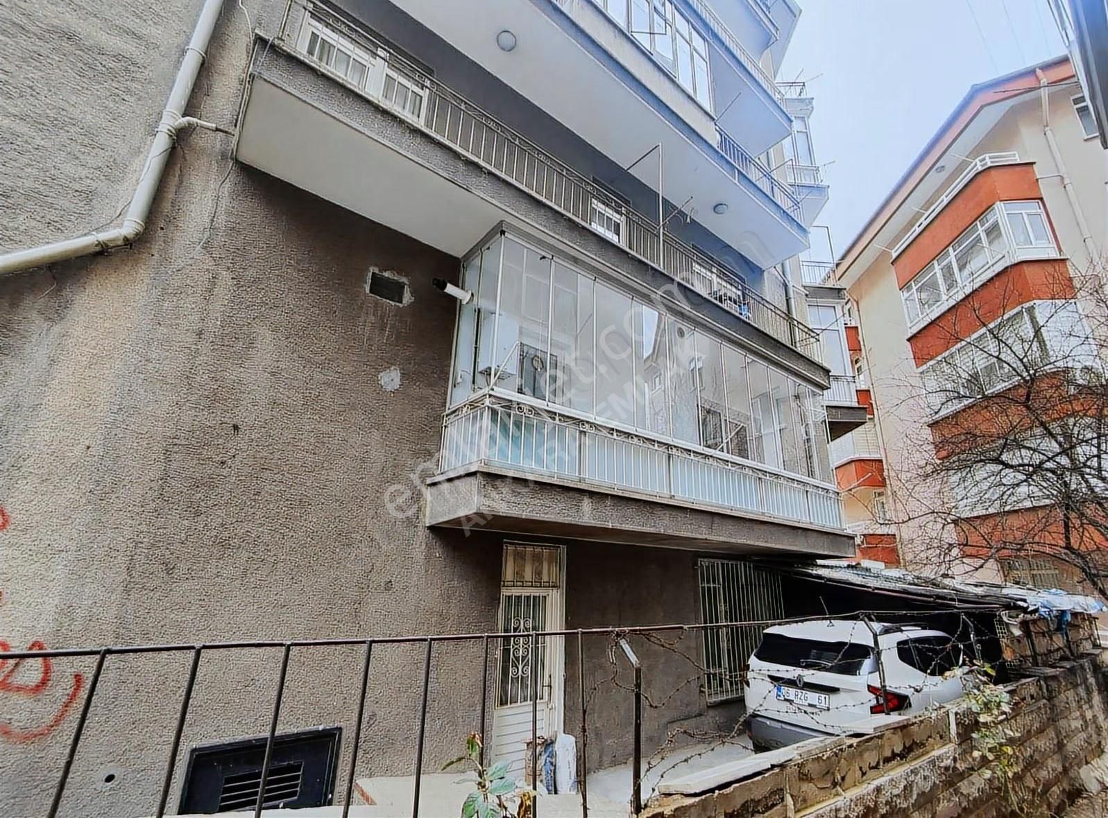 Ankara Emlak'tan Esat'ta 2+1 Full Yapılı Geniş Satılık Daire - Görsel 4