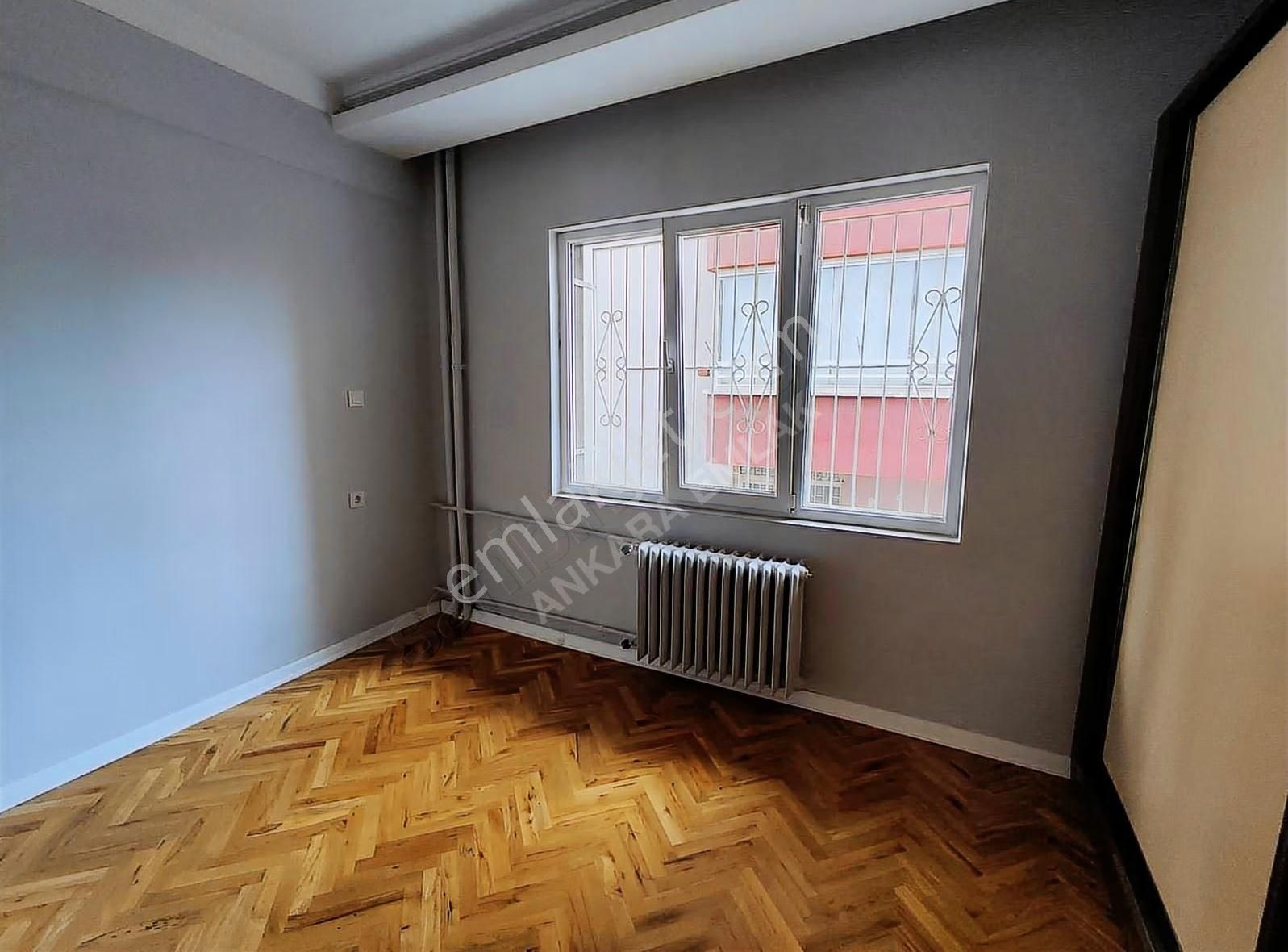 Ankara Emlak'tan Esat'ta 2+1 Full Yapılı Geniş Satılık Daire - Görsel 34