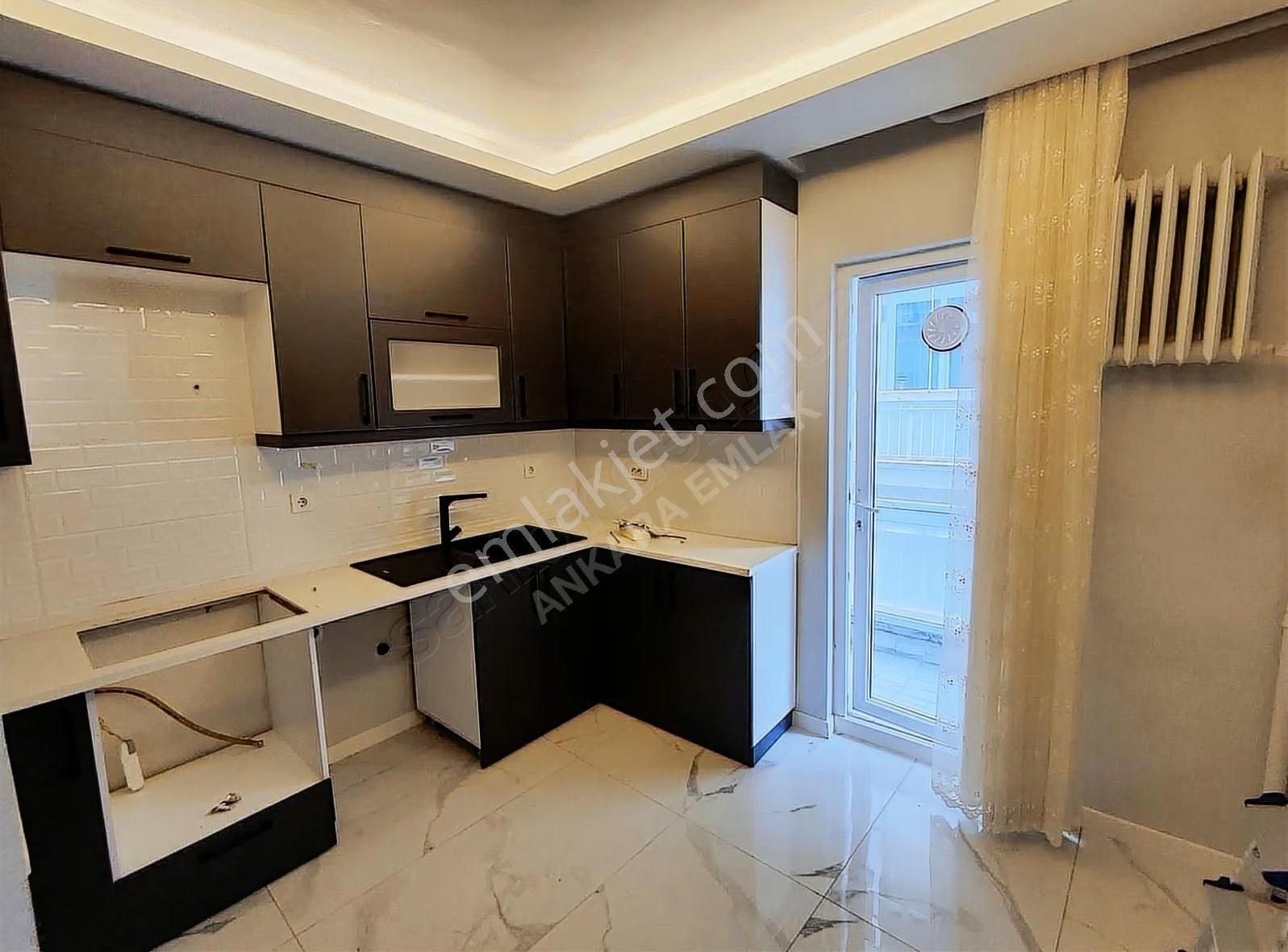 Ankara Emlak'tan Esat'ta 2+1 Full Yapılı Geniş Satılık Daire - Görsel 25