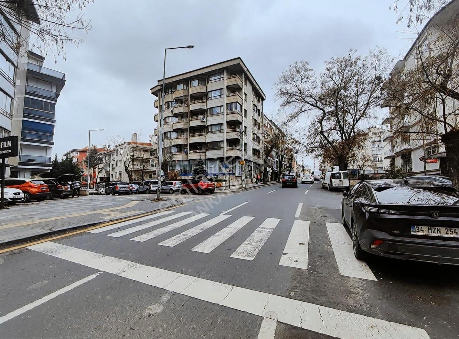 Ankara Emlak'tan Esat'ta 2+1 Full Yapılı Geniş Satılık Daire - Görsel 6