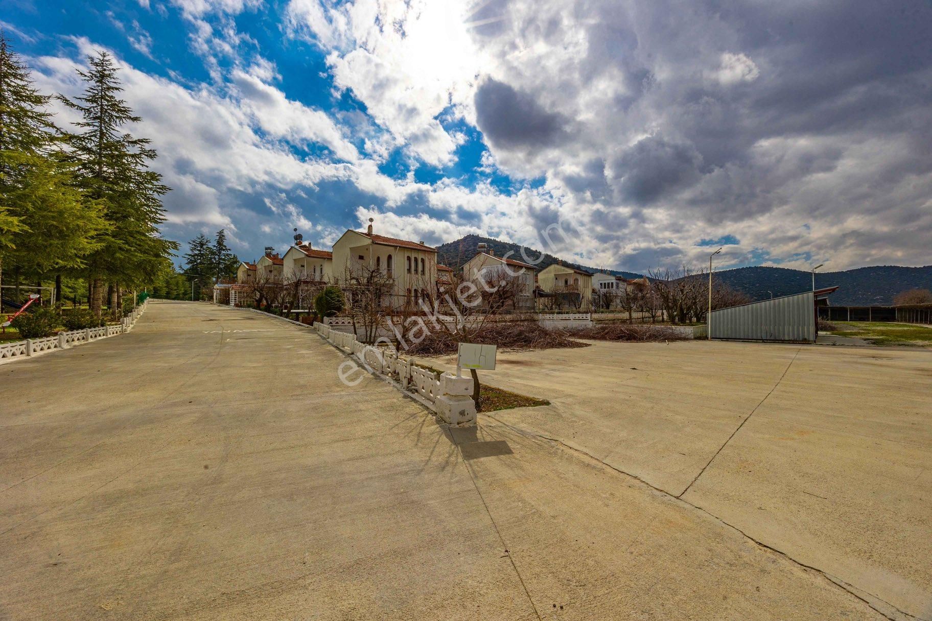 Antalya Korkuteli’nde Doğayla İç İçe Satılık Müstakil Villa - Görsel 30