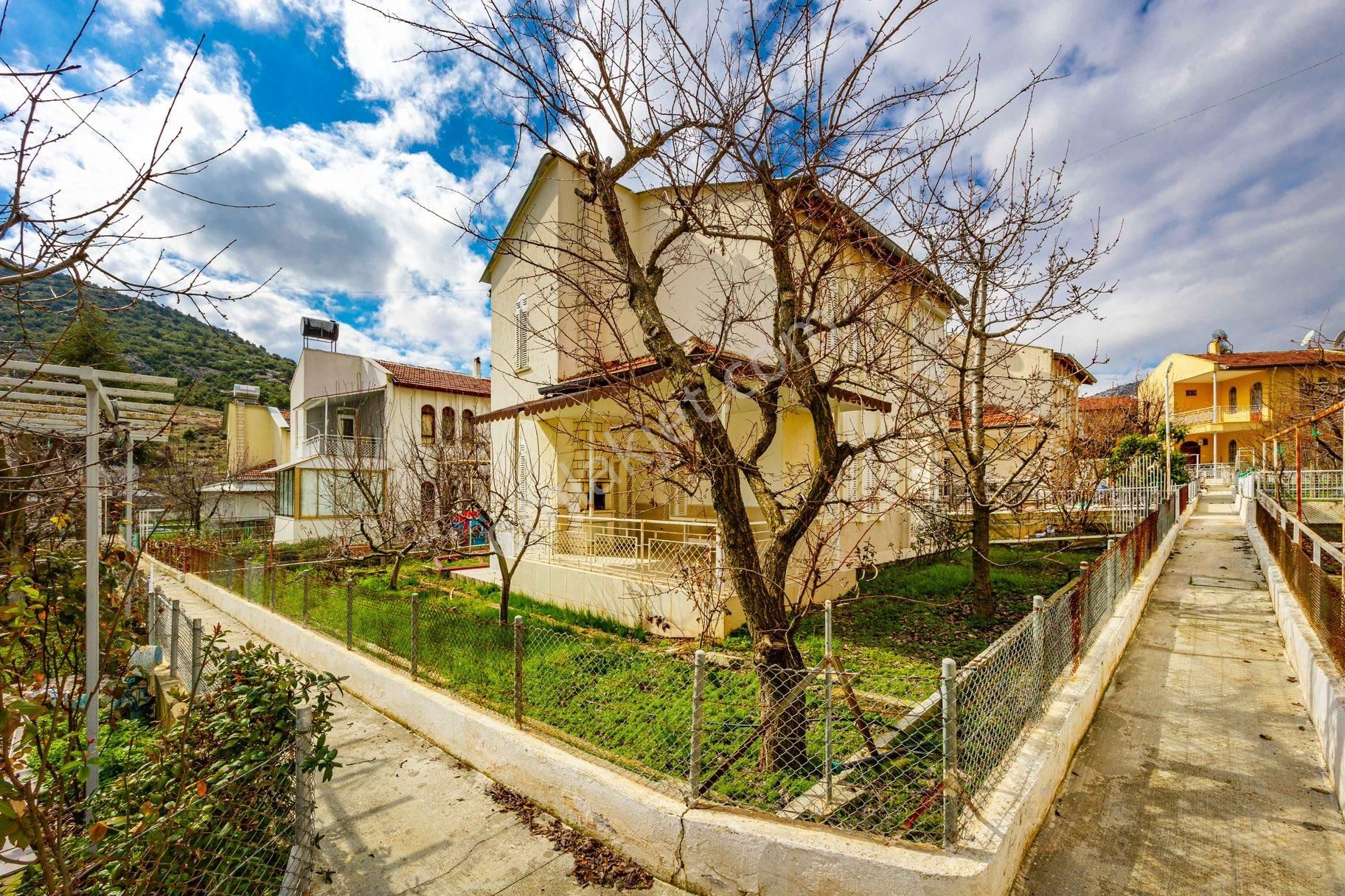 Antalya Korkuteli’nde Doğayla İç İçe Satılık Müstakil Villa - Görsel 2