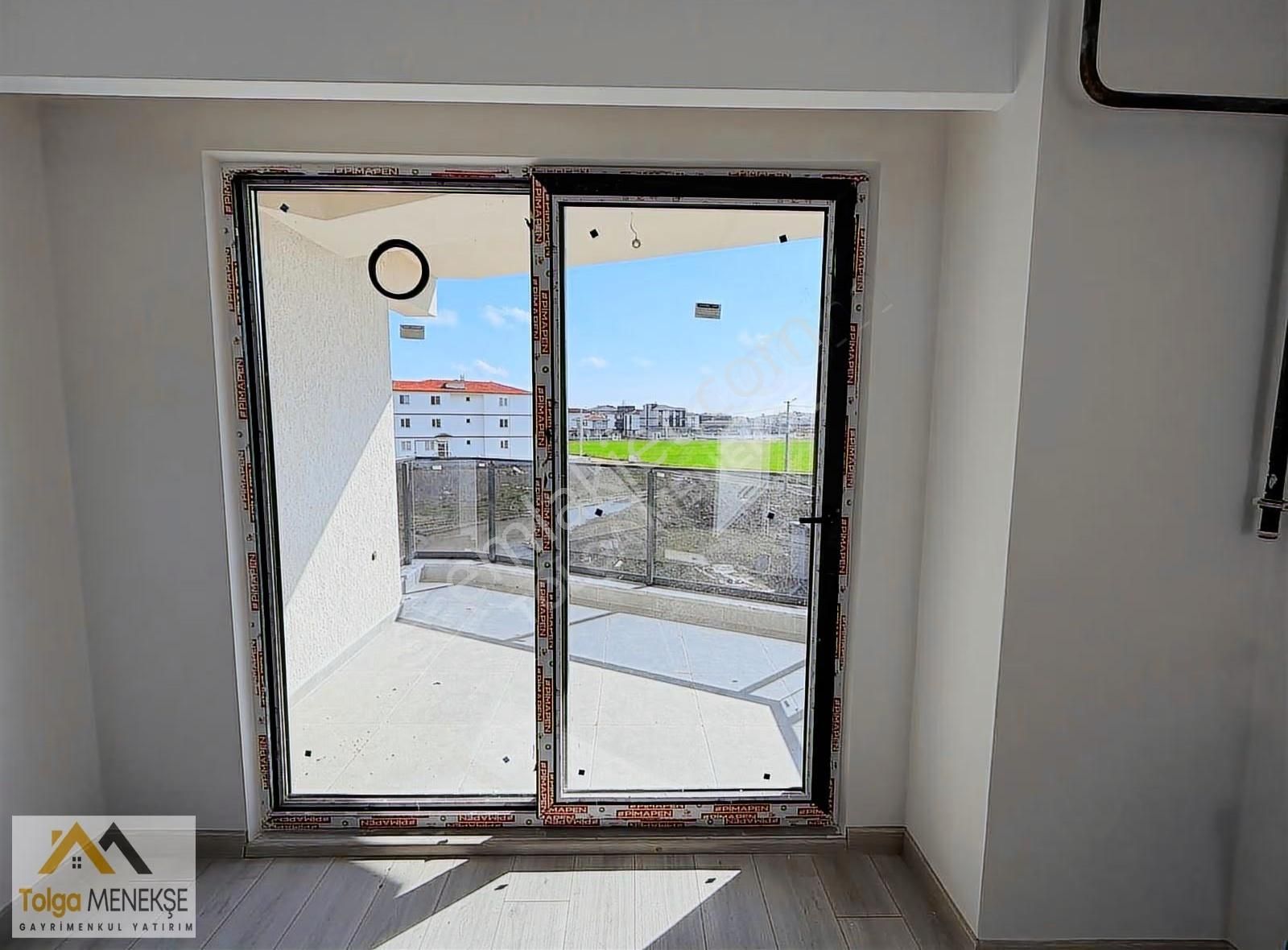 Kumbağ'da Havuzlu Sitede Denize 500m Çift Balkonlu Ultra Lüx 2+1 - Görsel 6