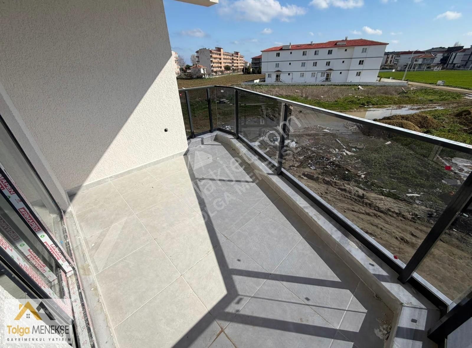 Kumbağ'da Havuzlu Sitede Denize 500m Çift Balkonlu Ultra Lüx 2+1 - Görsel 23