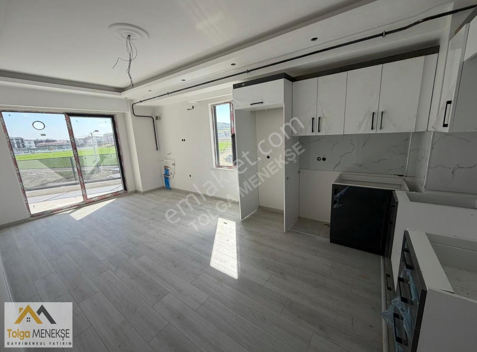 Kumbağ'da Havuzlu Sitede Denize 500m Çift Balkonlu Ultra Lüx 2+1 - Görsel 5