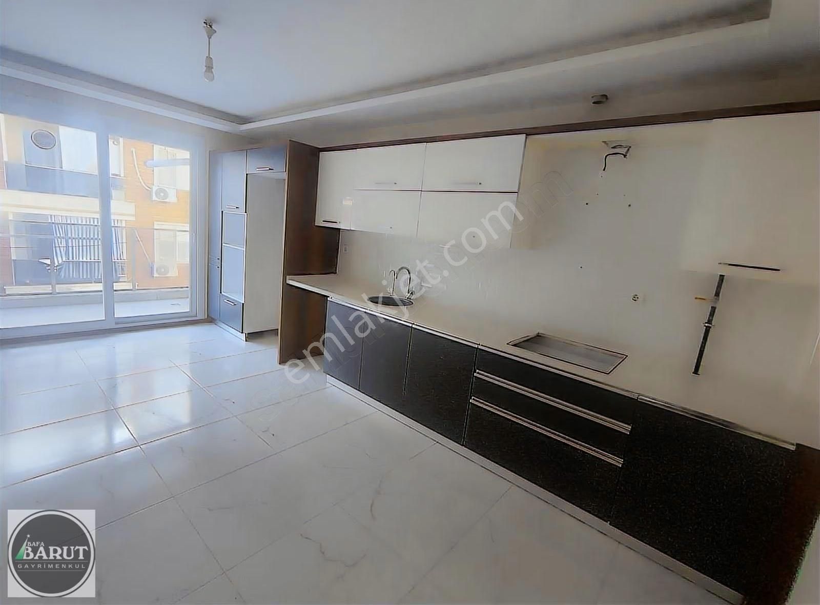 İncirliova Cumhuriyet Kapalı Pazar Yeri Yakını 4+1 Kiralık Daire - Görsel 7