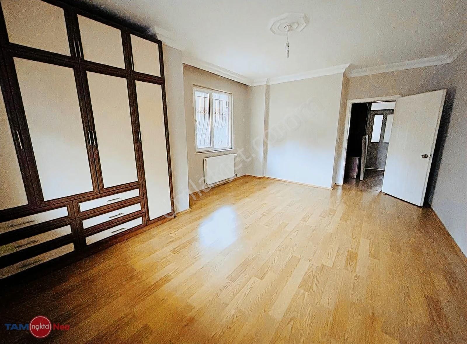 Meydankavağı Mah 12.cad Adım Mesafede Satılık 2+1 Geniş Daire - Görsel 24