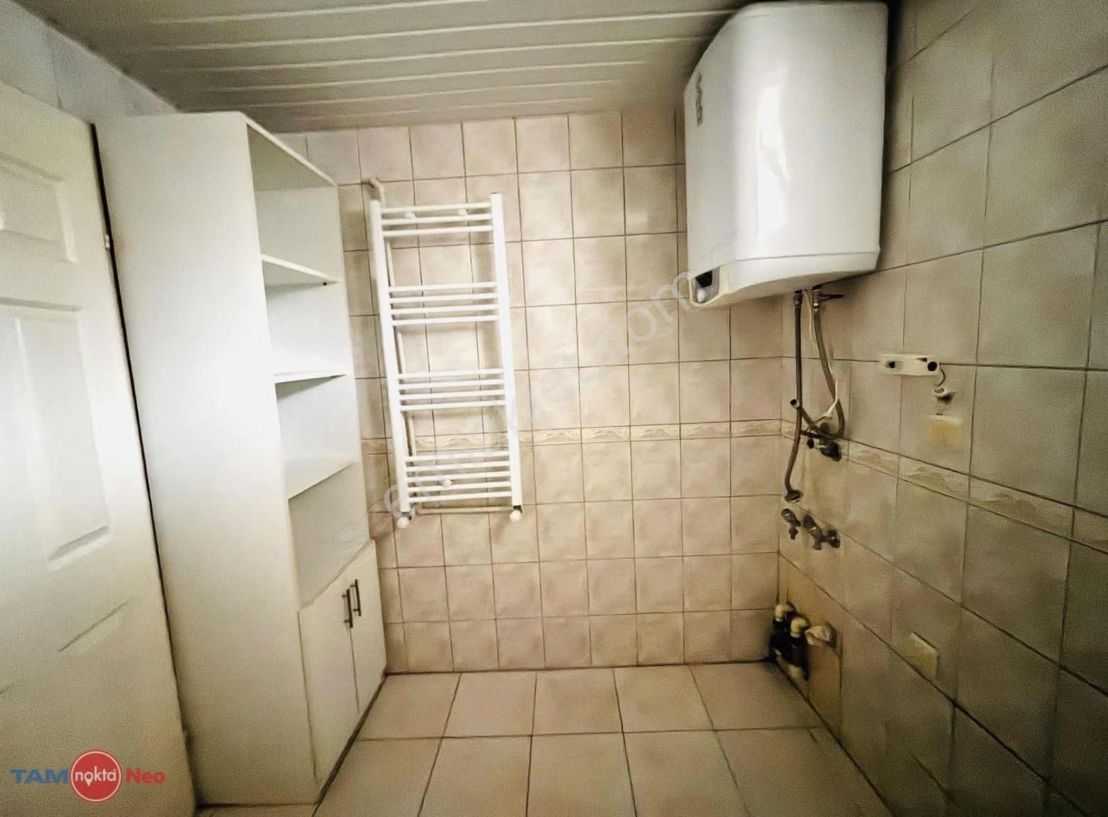 Meydankavağı Mah 12.cad Adım Mesafede Satılık 2+1 Geniş Daire - Görsel 8