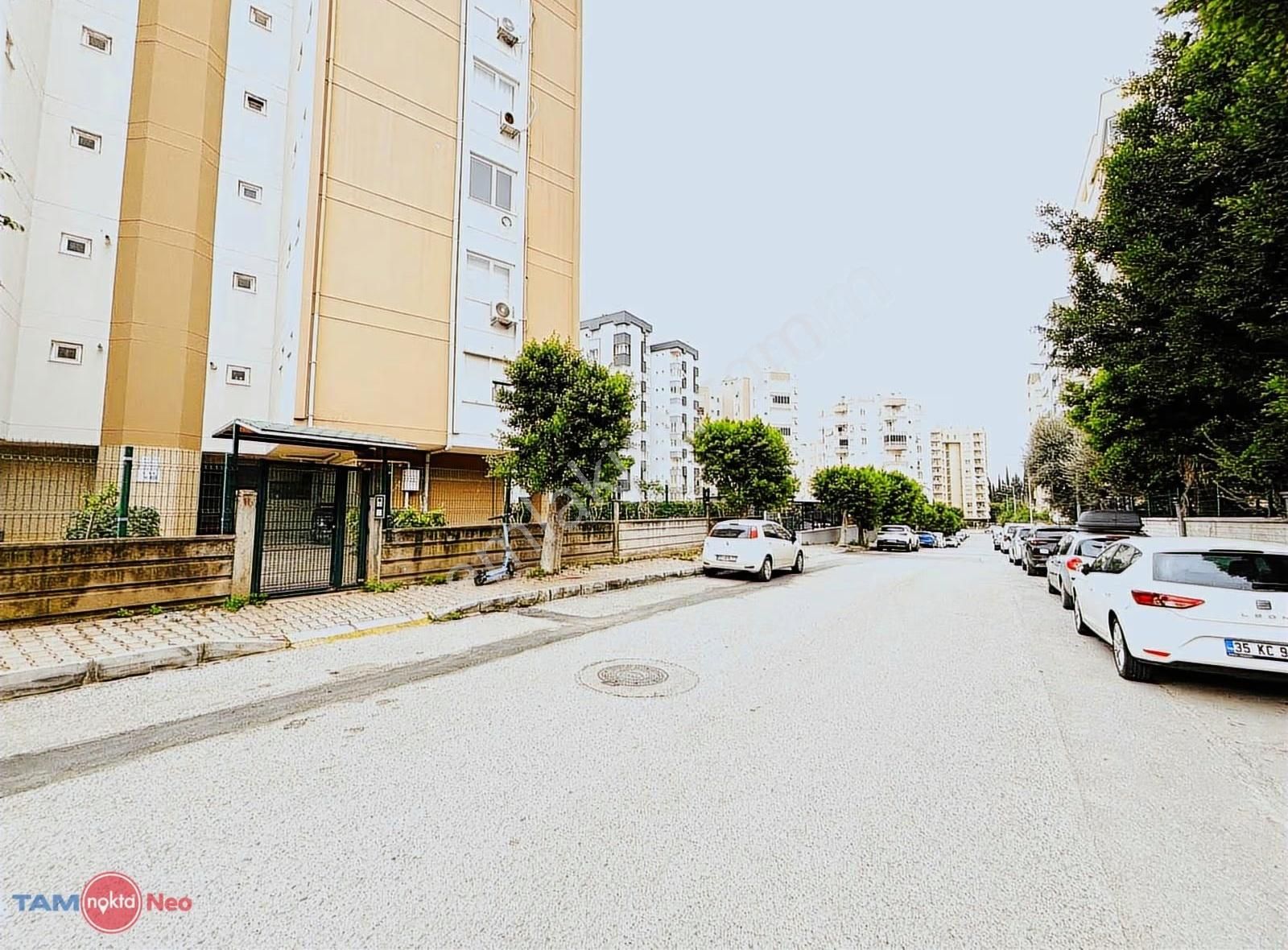 Meydankavağı Mah 12.cad Adım Mesafede Satılık 2+1 Geniş Daire - Görsel 18