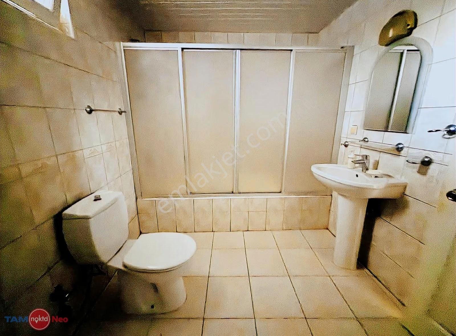 Meydankavağı Mah 12.cad Adım Mesafede Satılık 2+1 Geniş Daire - Görsel 2