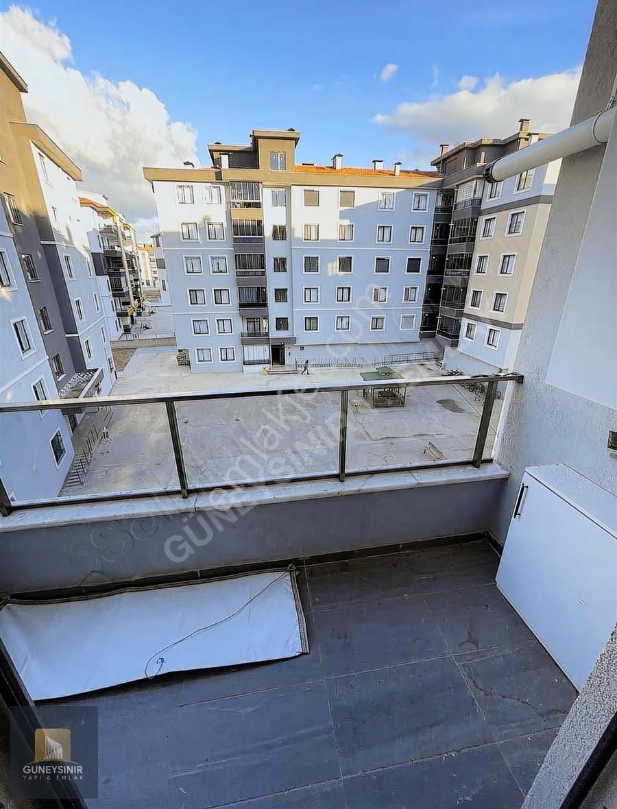 Çimenlik Cad. Cepheli Arakat Önü Açık 3+1 - Görsel 5