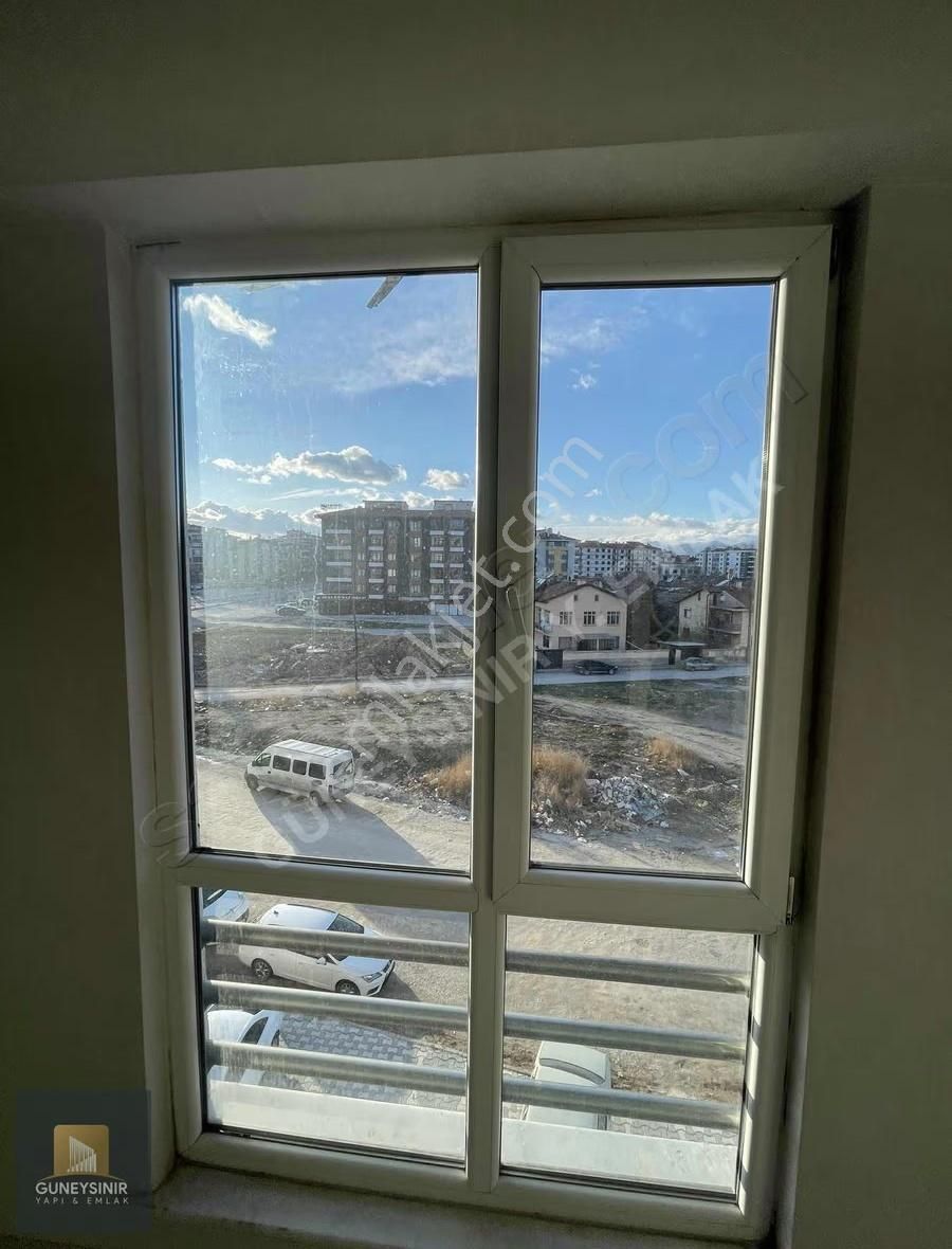 Çimenlik Cad. Cepheli Arakat Önü Açık 3+1 - Görsel 2