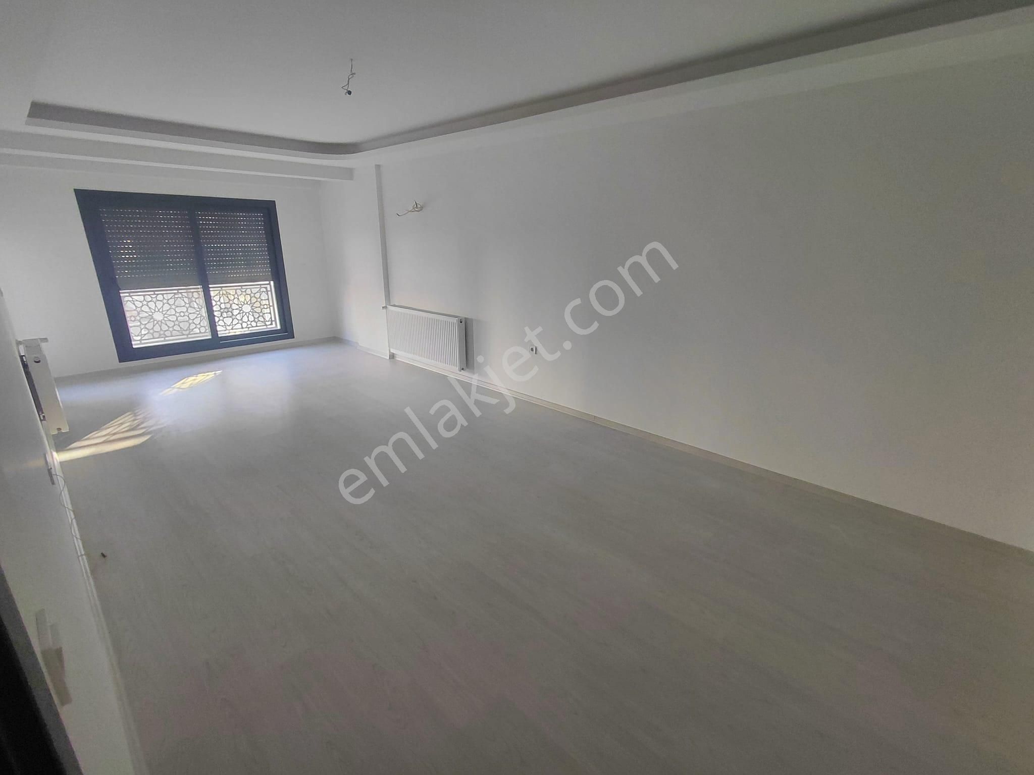 Merkezi Konumda Geniş 3+1 Doğalgazlı Bakımlı Lüks Daire - Görsel 4