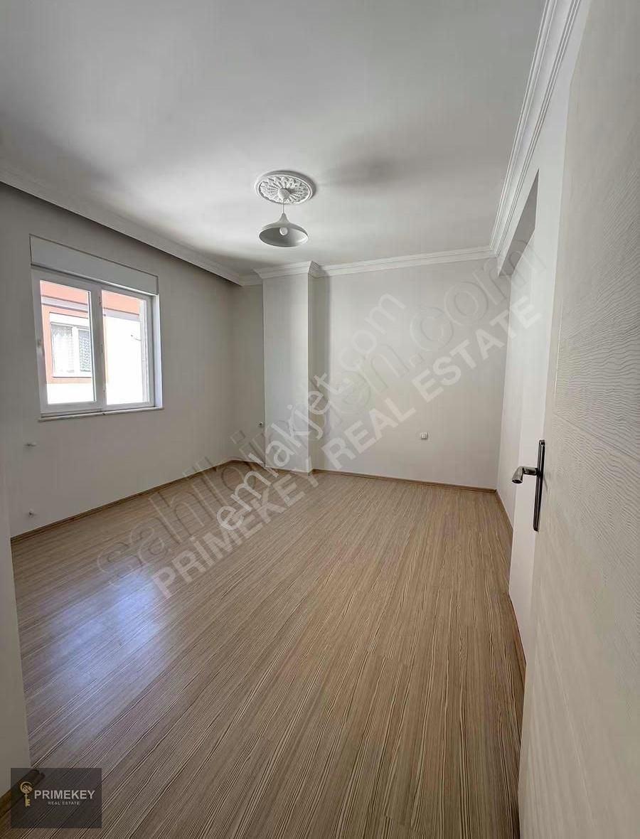 Sütçüler Mah 3+1 3.kat Üstü Çatılı Tramvayın Dibinde Satılık. - Görsel 4