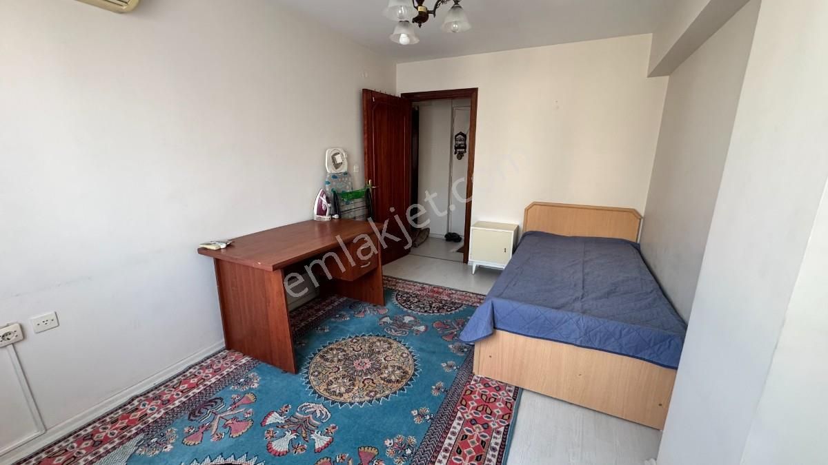 Bornova Canım Öğretmenim Parkı Yanı Kiralık 2+1 Eşyalı Daire - Görsel 19