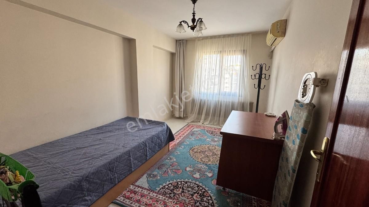 Bornova Canım Öğretmenim Parkı Yanı Kiralık 2+1 Eşyalı Daire - Görsel 17