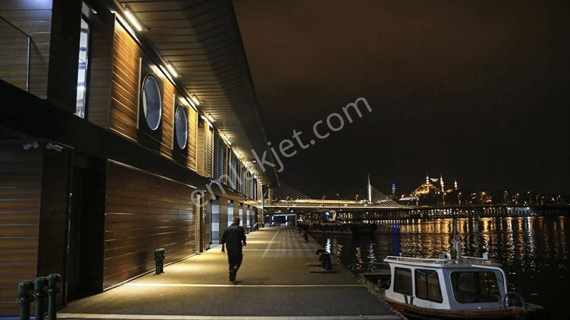 Bankalar Caddesinde Panaromik Boğaz Manzaralı 165 M2 Ofis Büro - Görsel 12