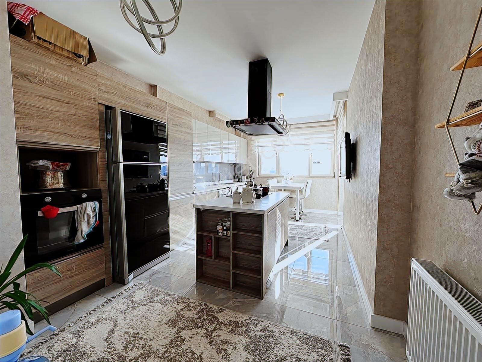 Fuat Çetin'den Gözde Proje Gamador Bulvarda 29.kat 3+1 Fırsat - Görsel 32