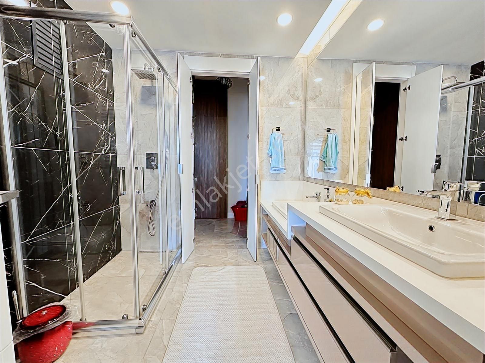 Fuat Çetin'den Gözde Proje Gamador Bulvarda 29.kat 3+1 Fırsat - Görsel 31