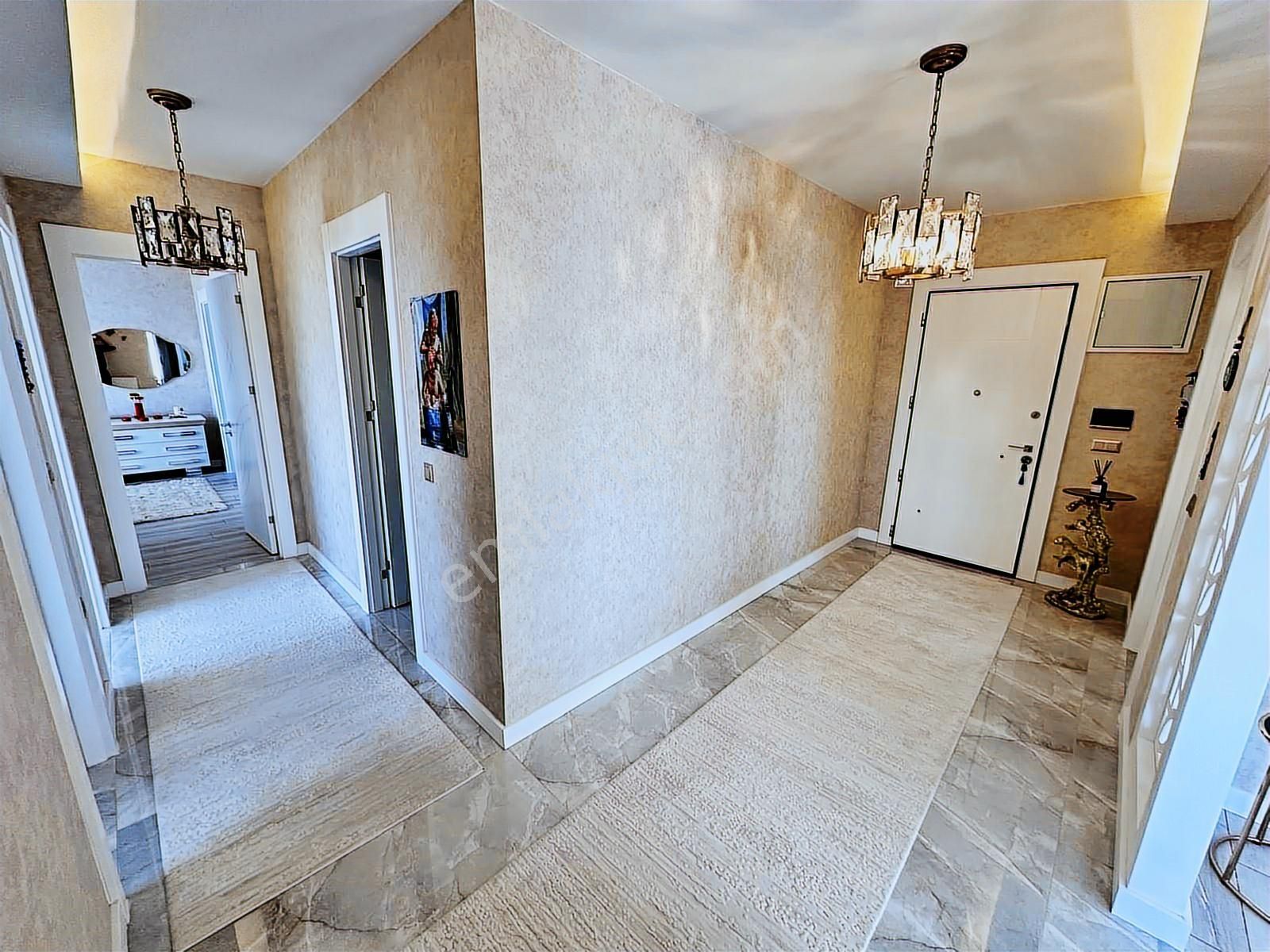 Fuat Çetin'den Gözde Proje Gamador Bulvarda 29.kat 3+1 Fırsat - Görsel 17