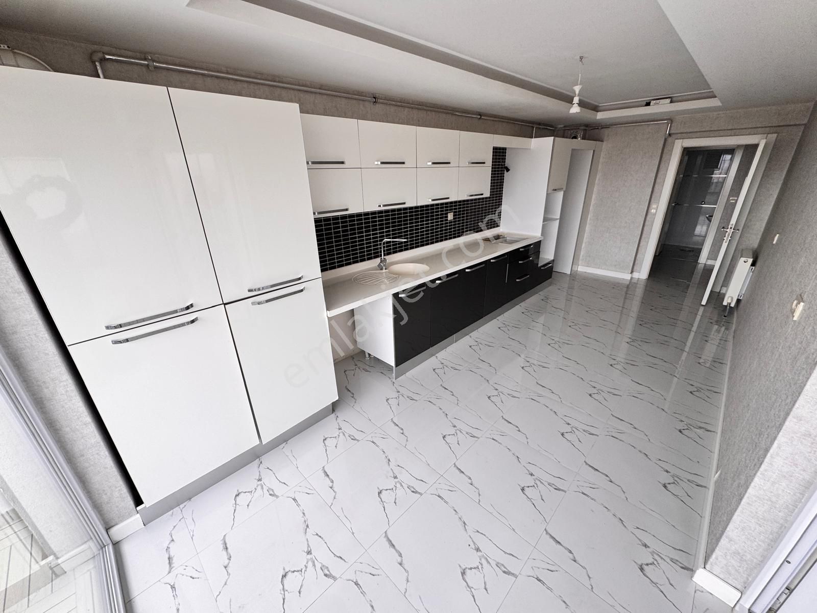 Fuat Çetin'den Şehir Hast.ve Antares Yakını Manzaralı 210 M2 - Görsel 2