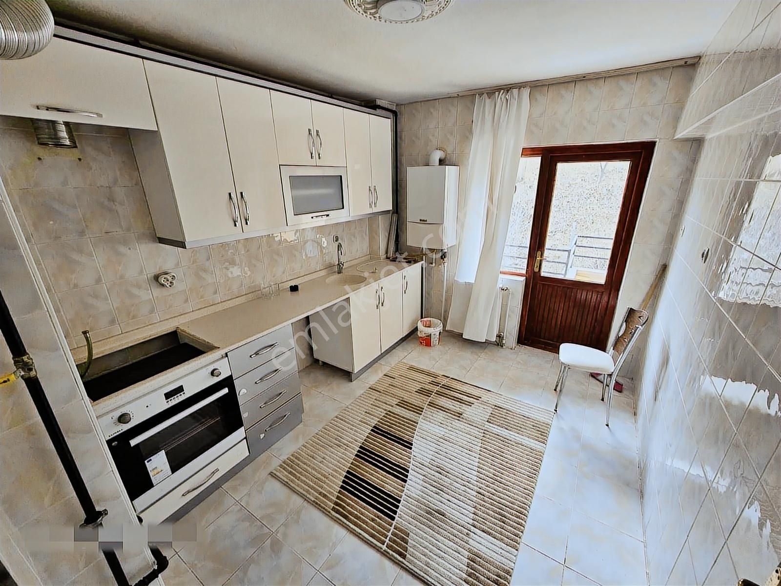 Fuat Çetin'den Ayvalı Merkez De Genç Bina Da Orta Kat Yapılı 2+1 - Görsel 10