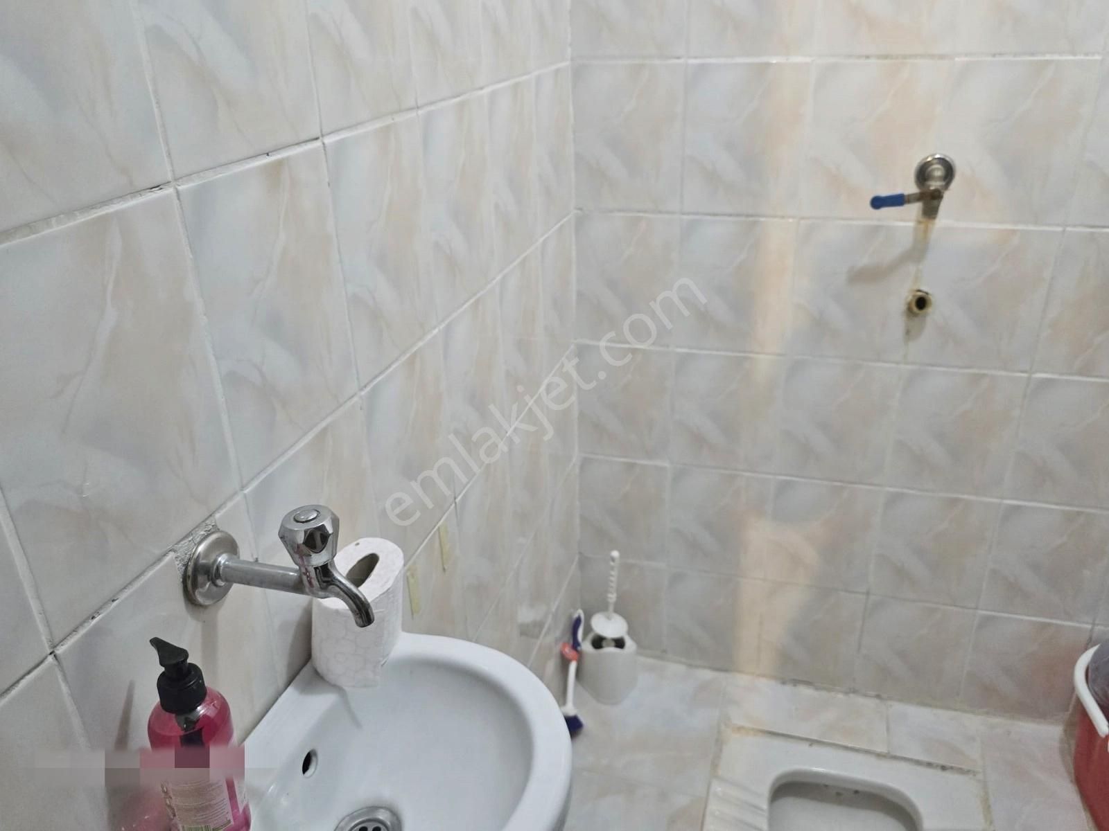 Fuat Çetin'den Ayvalı Merkez De Genç Bina Da Orta Kat Yapılı 2+1 - Görsel 29