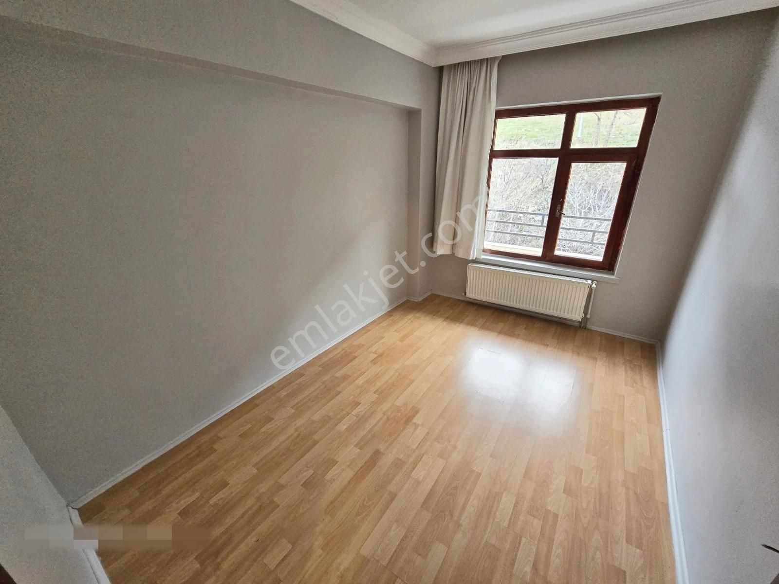 Fuat Çetin'den Ayvalı Merkez De Genç Bina Da Orta Kat Yapılı 2+1 - Görsel 18