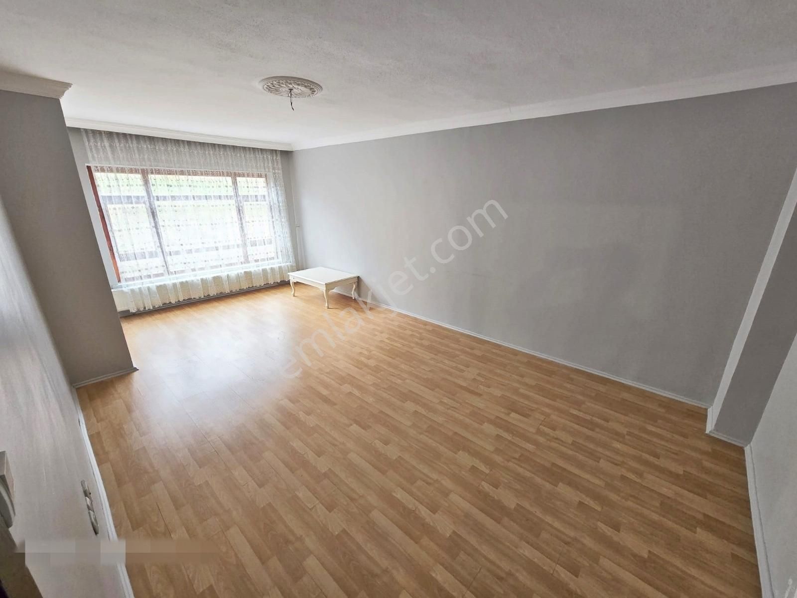 Fuat Çetin'den Ayvalı Merkez De Genç Bina Da Orta Kat Yapılı 2+1 - Görsel 13