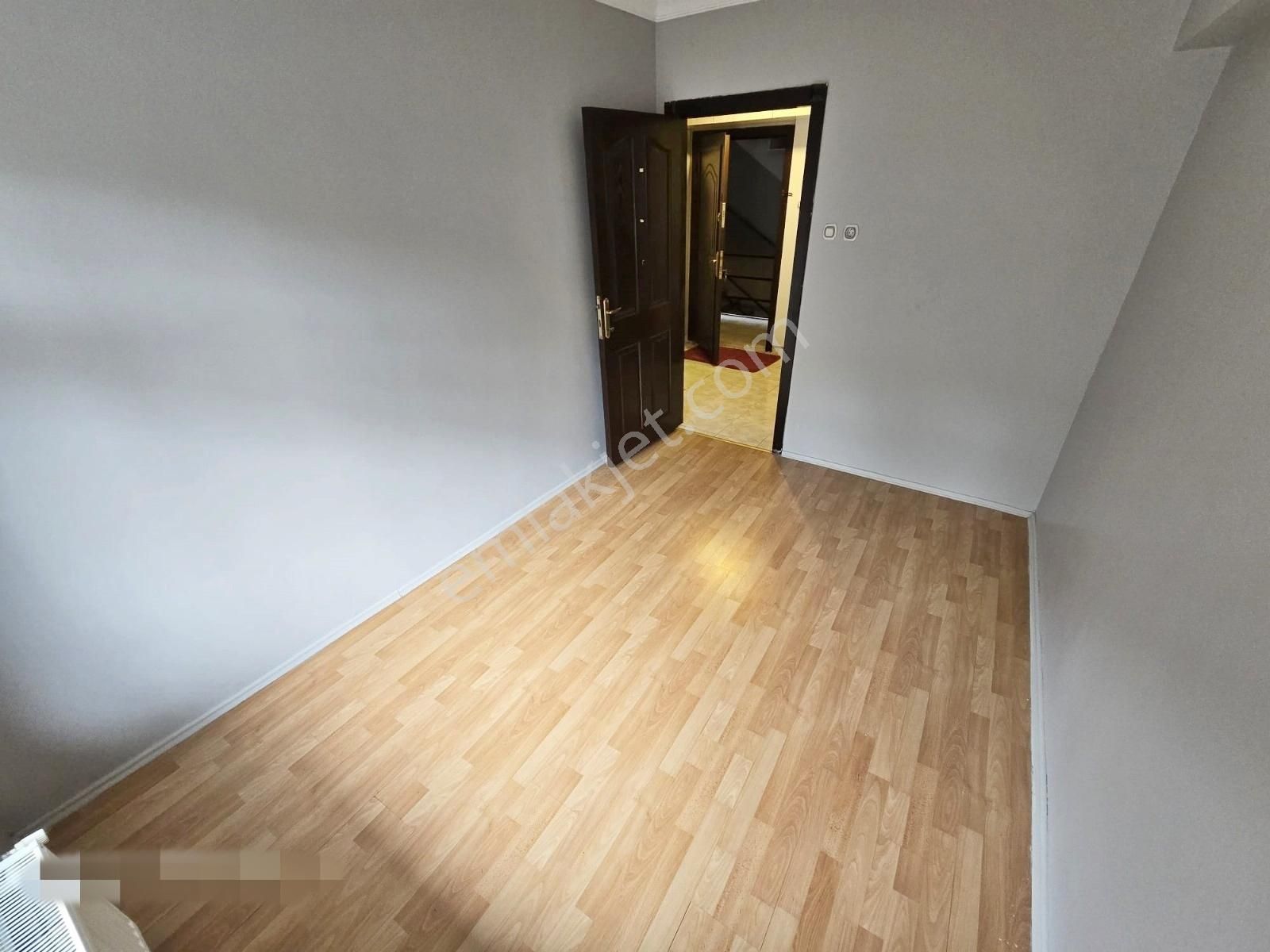 Fuat Çetin'den Ayvalı Merkez De Genç Bina Da Orta Kat Yapılı 2+1 - Görsel 17