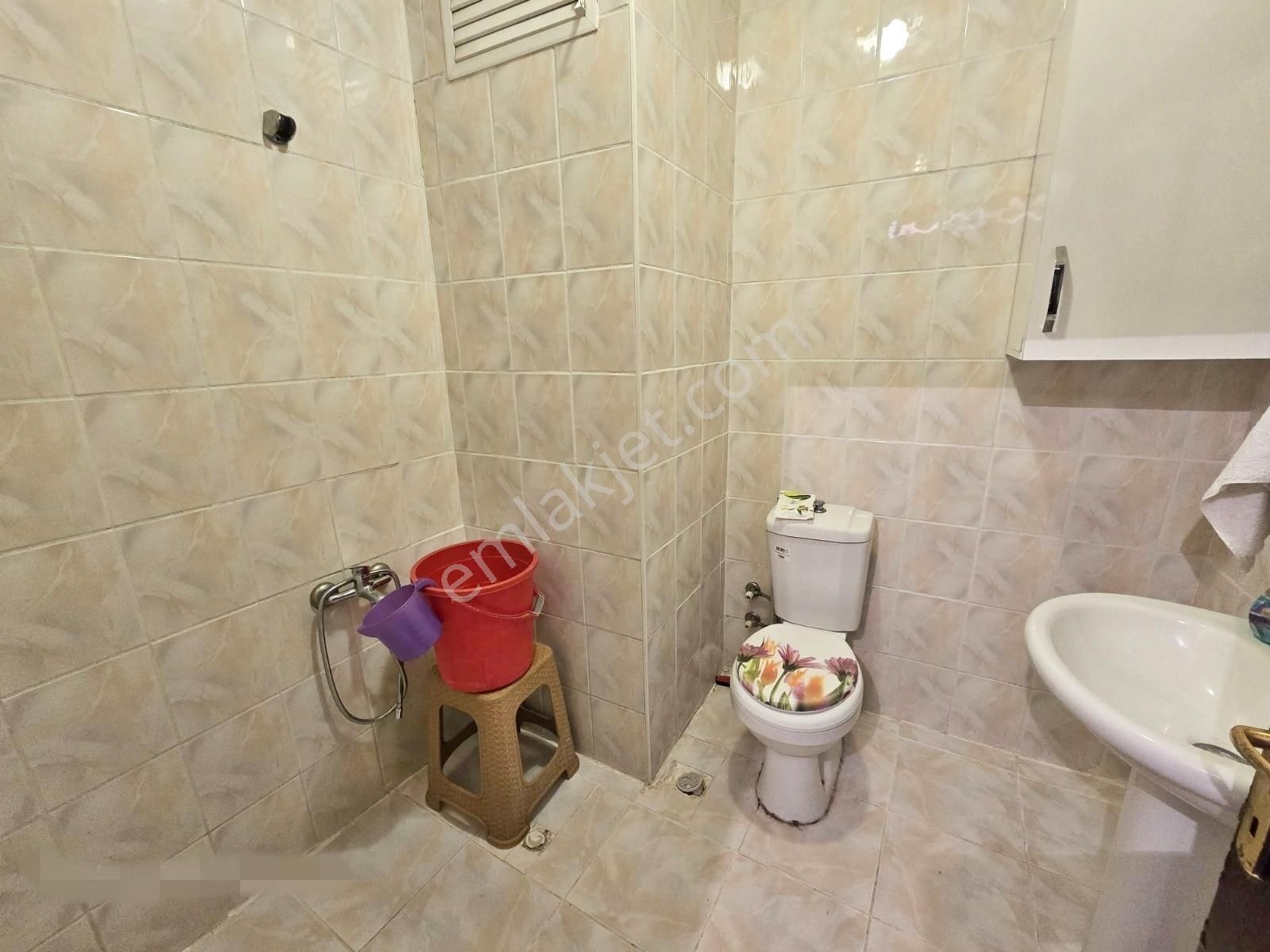 Fuat Çetin'den Ayvalı Merkez De Genç Bina Da Orta Kat Yapılı 2+1 - Görsel 28