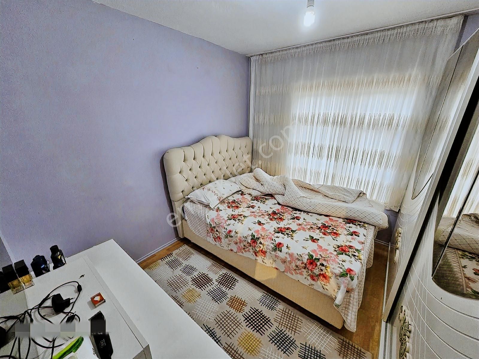 Fuat Çetin'den Ayvalı Merkez De Genç Bina Da Orta Kat Yapılı 2+1 - Görsel 7