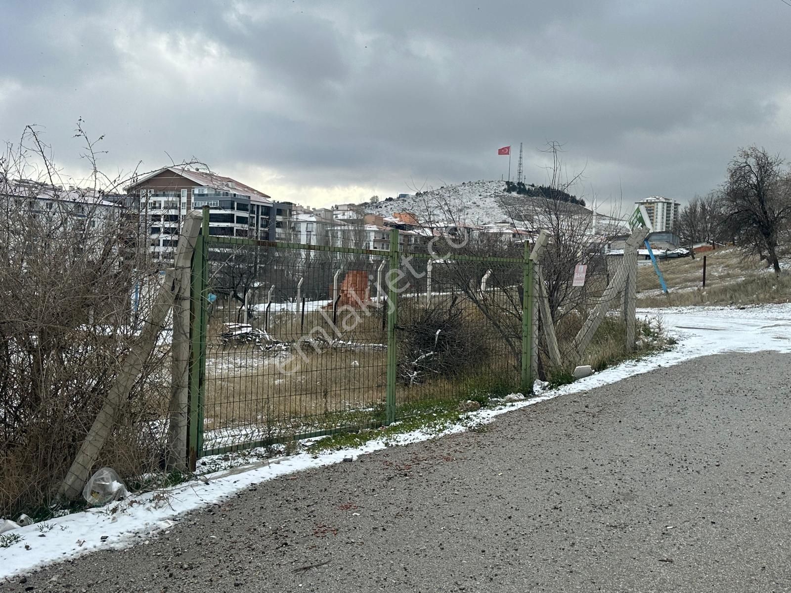 Fuat Çetin'den Süper Konumlu 1.6 Emsal Site Arsası Caddeye 300 M - Görsel 19