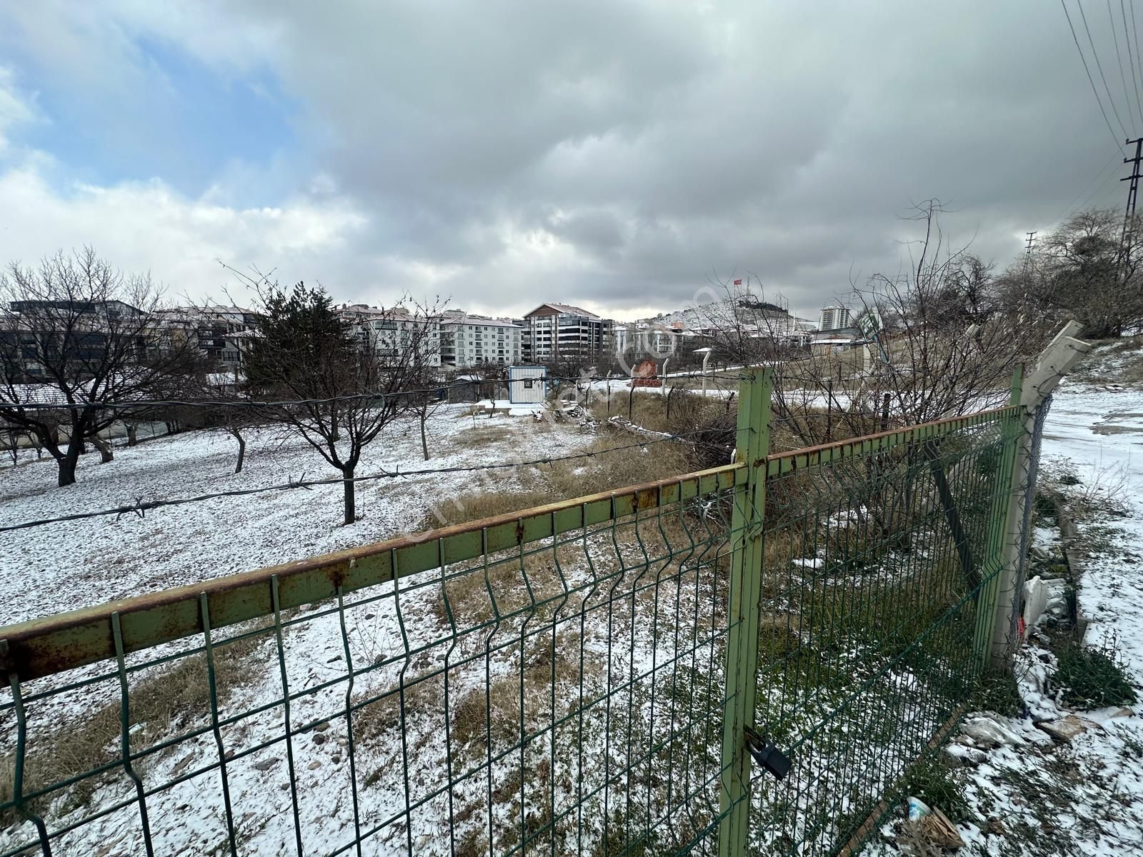 Fuat Çetin'den Süper Konumlu 1.6 Emsal Site Arsası Caddeye 300 M - Görsel 5