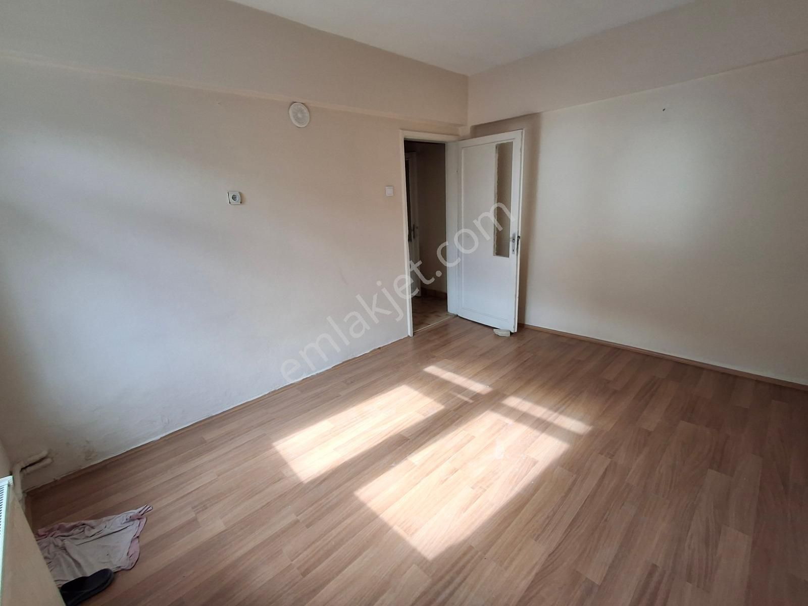 Fuat Çetin'denhem Oturumluk Hem Yatırımlık Süper Konum 2.kat 3+1 - Görsel 15