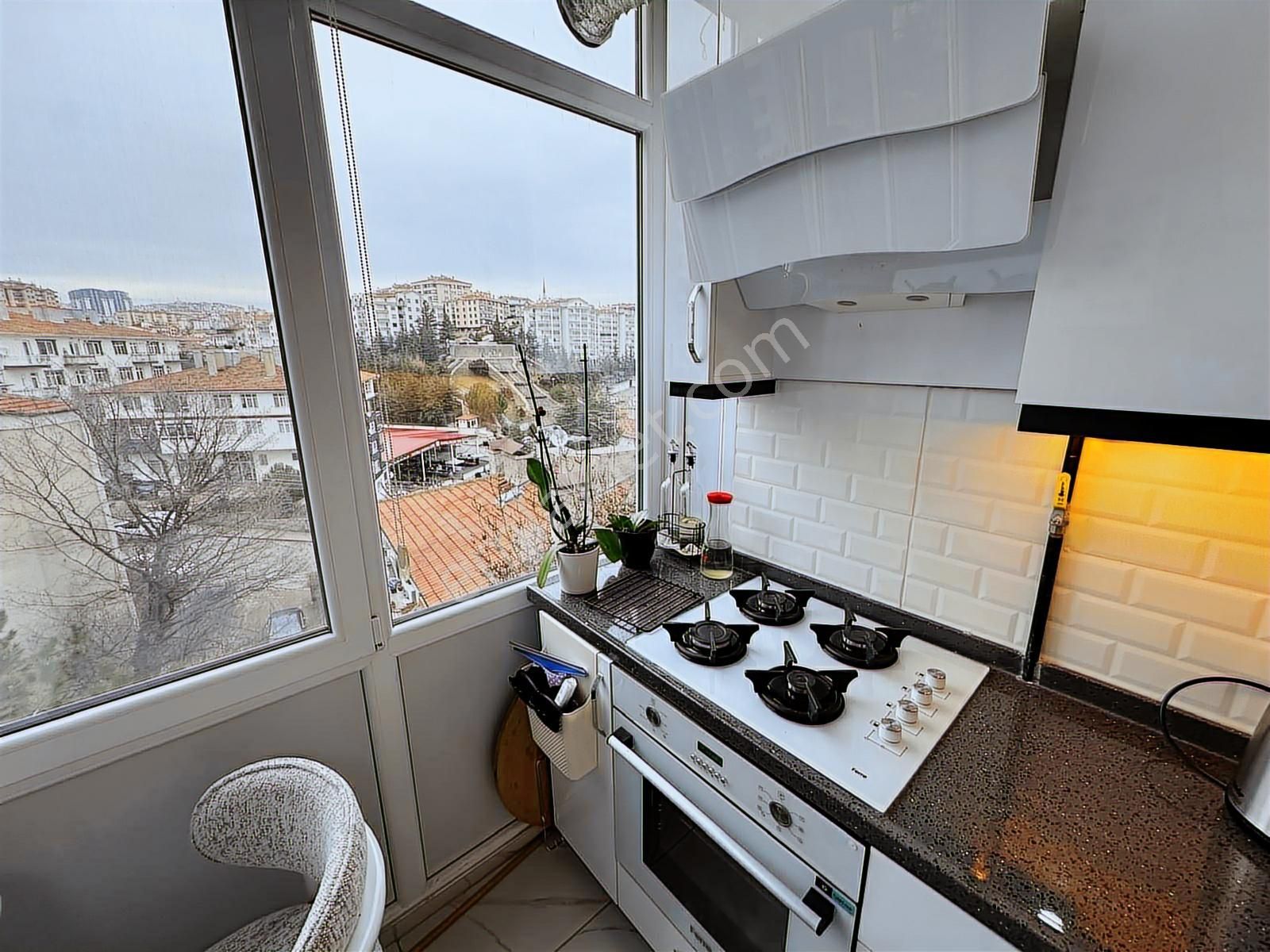 Fuat Çetin'den Manzaralı Lüx Yapılı Harika Konumda 3+1 - Görsel 25