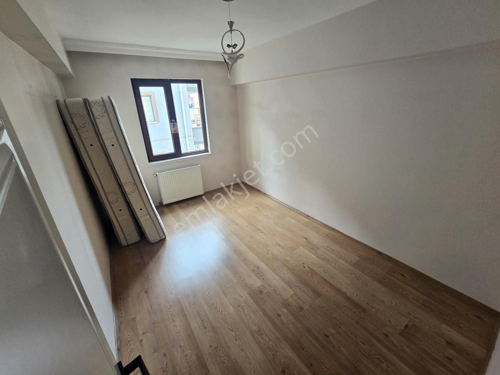 Fuat Çetin'den Ayvalı'da Genç Binada Cadde Cephe Fırsat 3+1 - Görsel 5